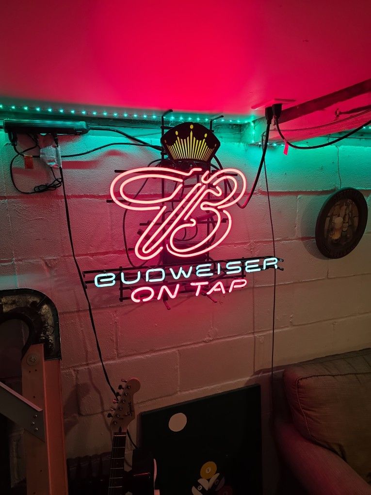 Budewiser Neon Light