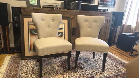 Set of 2 Tufted Upholstered Accent Chairs