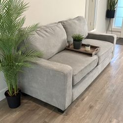 Grey Couch (FREE Delivery!🚚)
