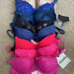 Lot Of 8 Victoria's Secret Pink Push Up Bras 32A for Sale in Los Angeles,  CA - OfferUp