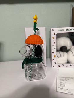 Genuine Starbucks x Peanuts Snoopy Glass Cup