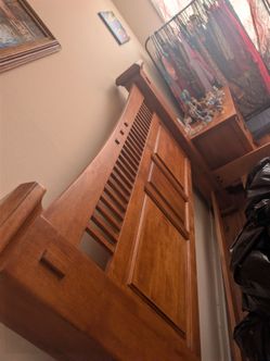 Furniture Queen bedroom set