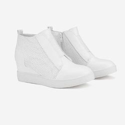 White Size 9 Never Worn DREAM PAIRS Women’s Platform Wedge Sneakers Ankle Booties