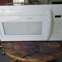 Frigidaire Microwave
