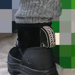 Ashton Hiker Water Proof Ugg Boots 