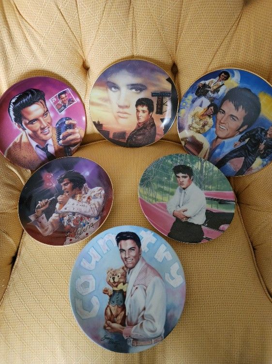 Elvis Collector Plates (5)