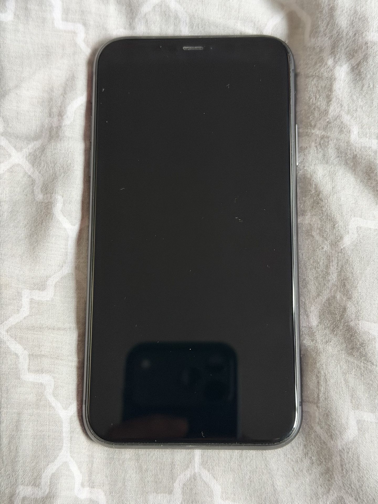 iPhone 11 UNLOCKED