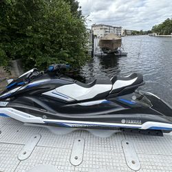 2018 FX HO CRUISER Moving Sale Waverunner Jetski