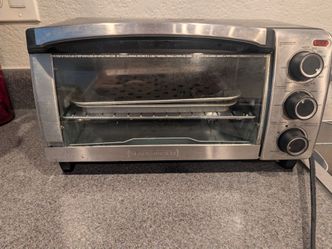 BLACK+DECKER 4-Slice Stainless Steel Toaster Oven
