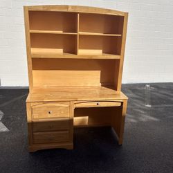 Sofa King Comfortable Wooden Desk & Hutch For Sale! Free Local Delivery 🚚 