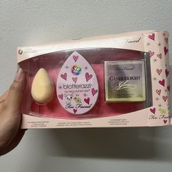 Too Faced And The Original Beauty Blender Beauty Besties Set Poorbox NIB