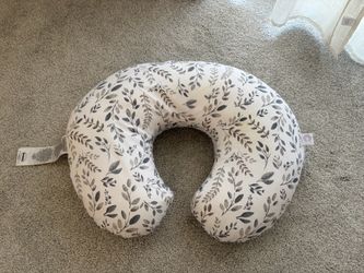Boppy pillow