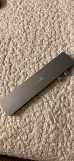 Anker PowerExpand Direct 8-in-2 USB-C PD Media Hub HDMI