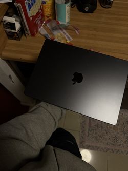MACBOOK M3 PRO 18GB 512SSD LAPTOP