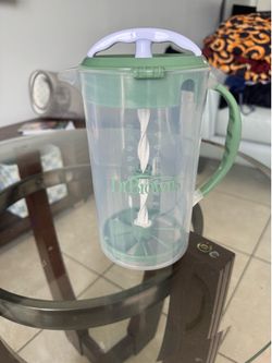 Dr. Brown’s Formula Mixing Pitcher