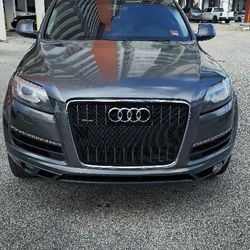 Clean Title Audi Q7