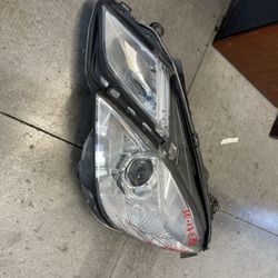 Headlight For 2012 Mercedes Benz E350 Headlight 
