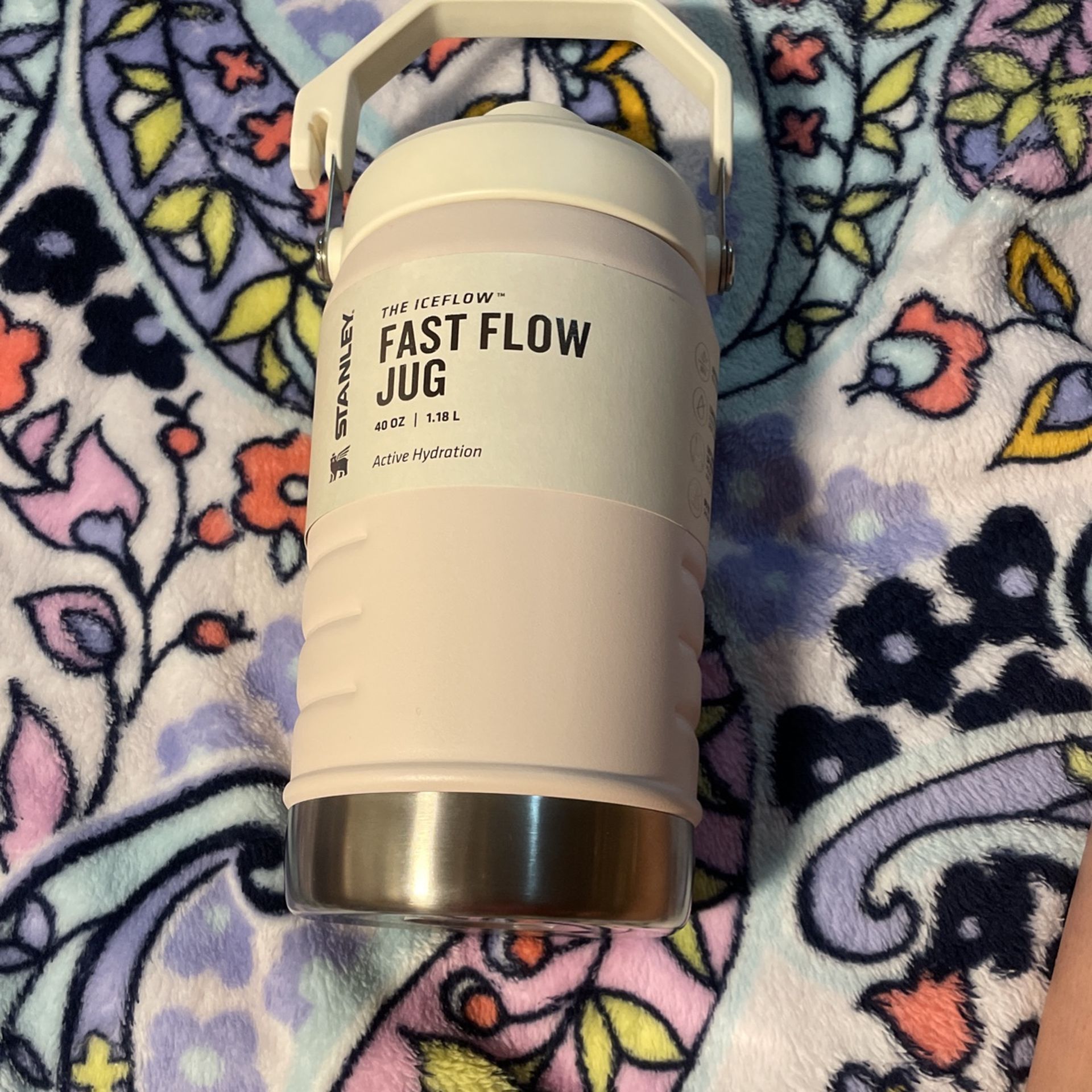40 Oz Close Stanley Jug
