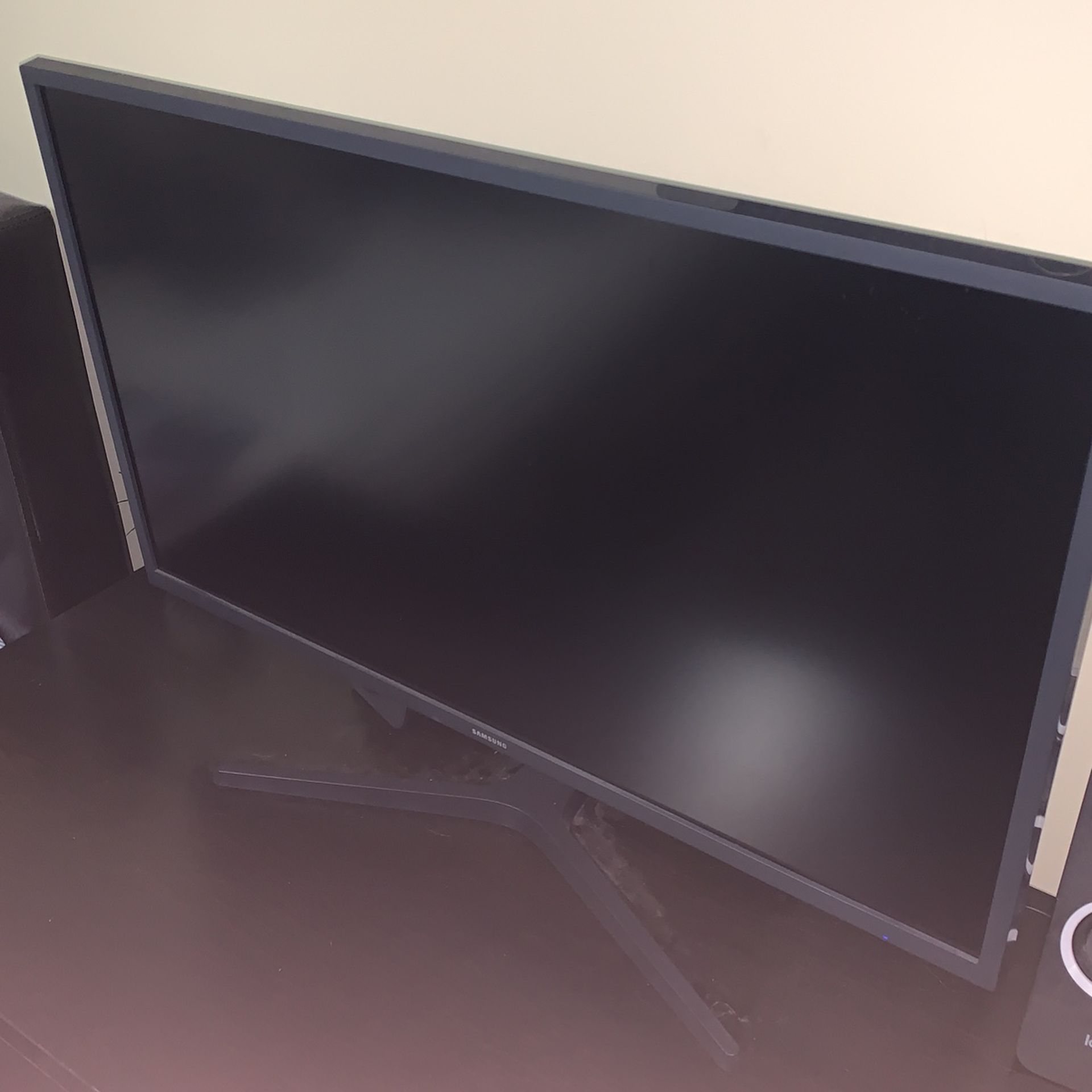 Samsung 32 Inch UHD 4k Monitor