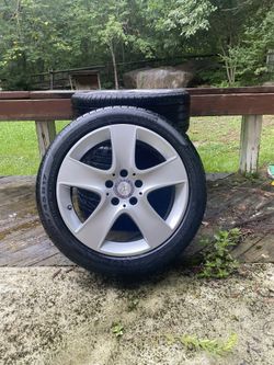Mercedes CLA(contact info removed)-2019 17 Factory Rim with Tires