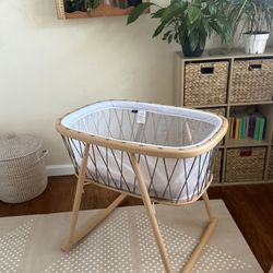 Bassinet Charlie Crane