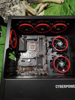 Gigabyte Z590 UD AC and case with fans