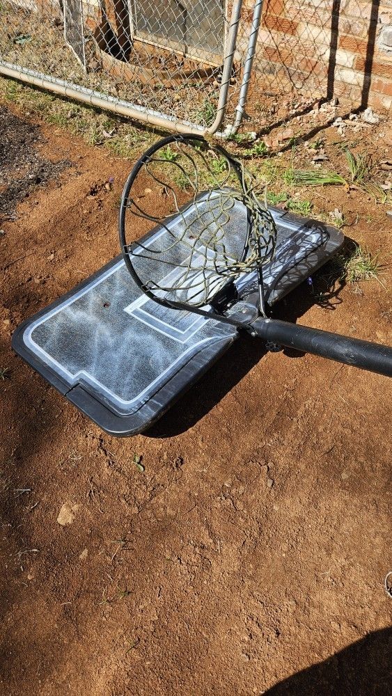 Basketball Hoop 