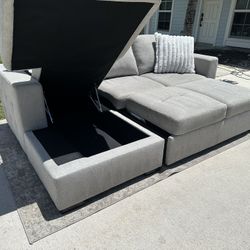 Grey Sleeper Sectional Free Delivery 🛻