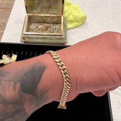 14k solid gold cuban link bracelet
