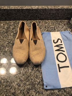 Toms 