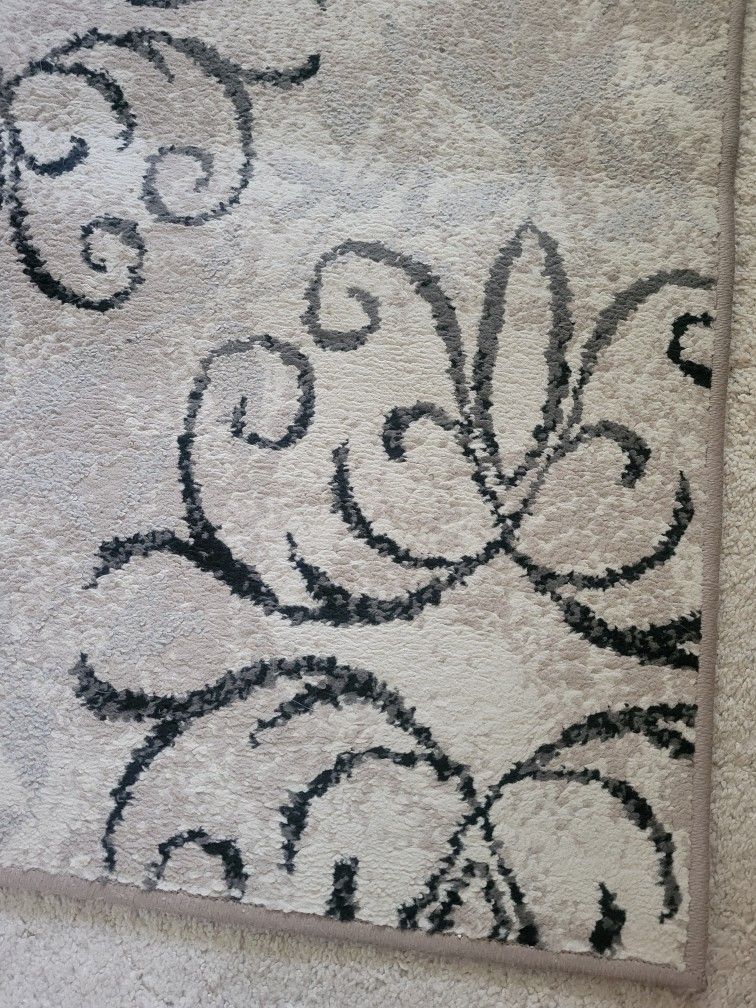 Long Carpet Runner