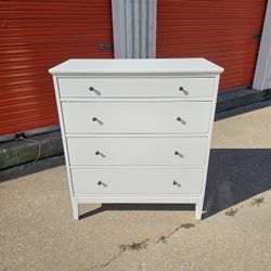 White Solid Wood 4 Drawer Chest