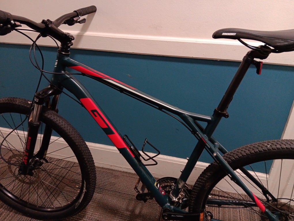 Gt 606 Aggressor Pro Alam Montain Bike