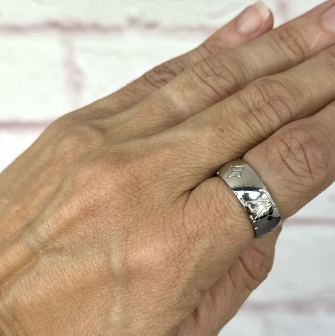 Louis Vuitton Ring