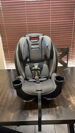 Graco SlimFit 3-in-1 convertible car seat