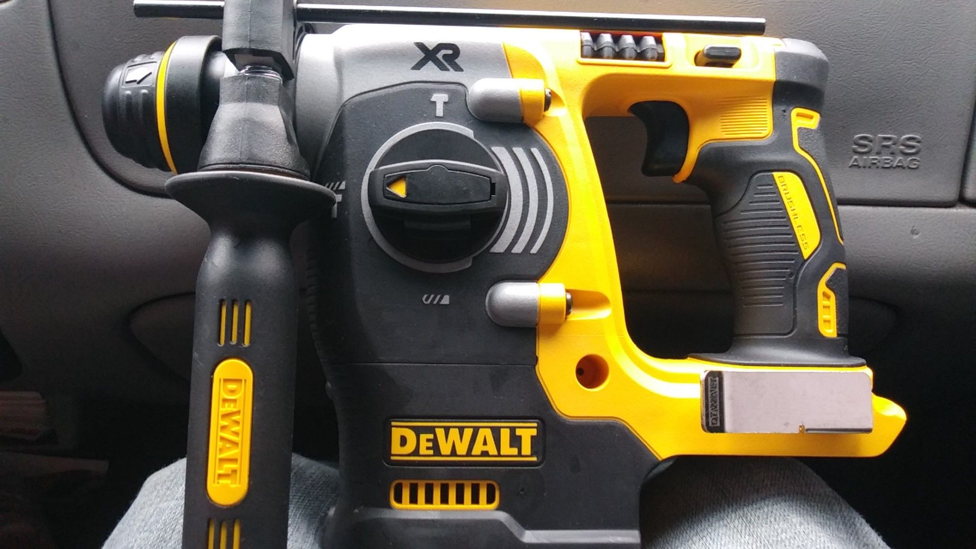 HAMMER DRILL DEWALT BRAND NEW MOTOR BRUSHLESS XR