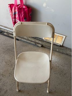 White Chairs TEN PIECES