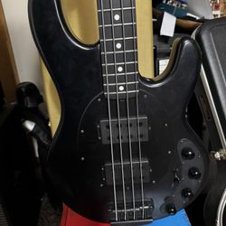 Ernie Ball Music Man Stingray Bass Stealth 4 HH 3EQ