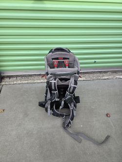 Osprey Poco Premium Baby Carrier Lightweight & Versatile built in shade. Excellent Condition 