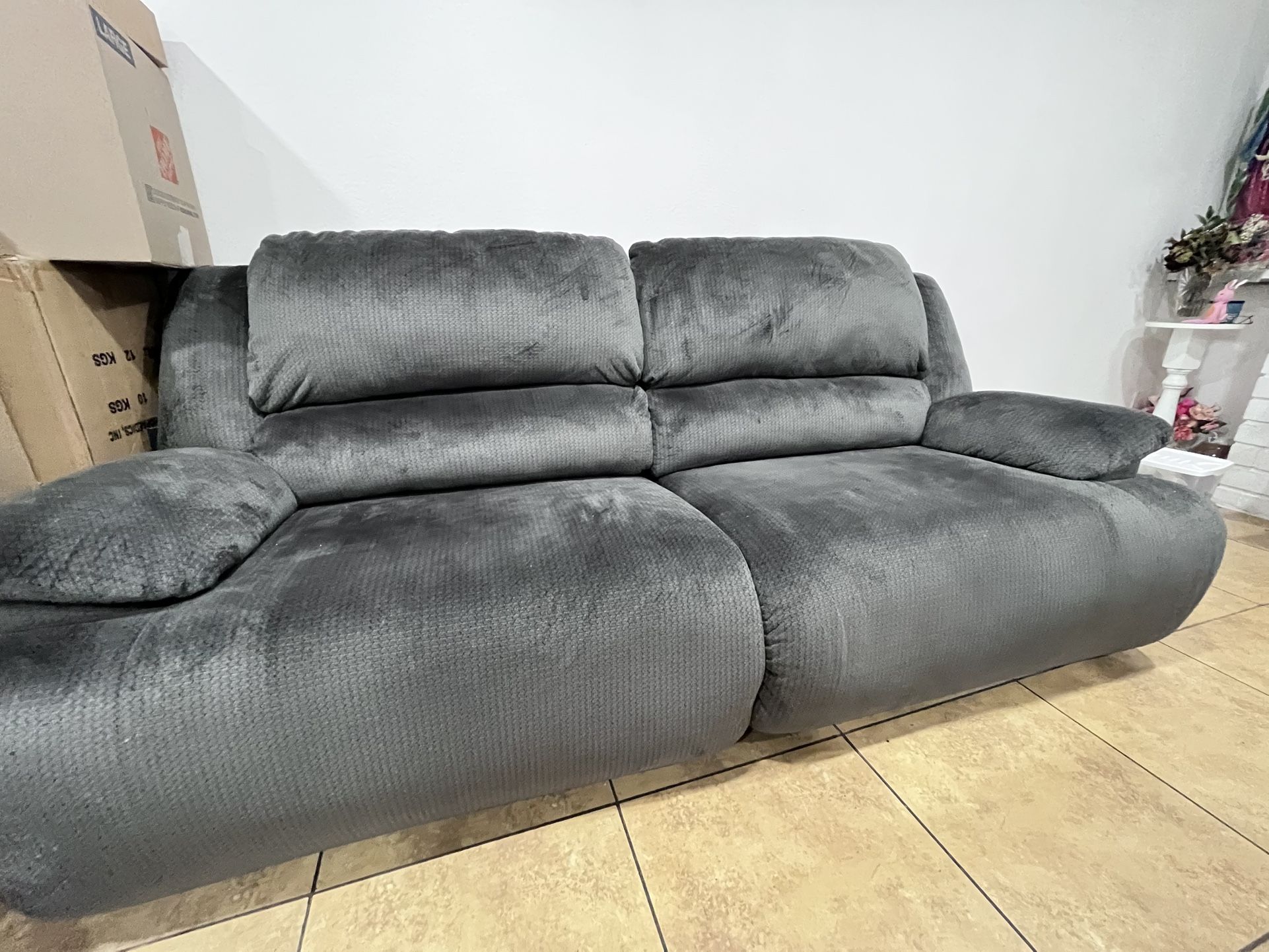 Recliner couches 