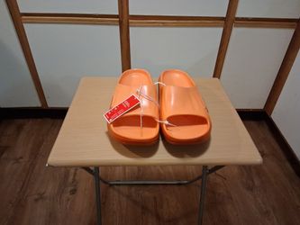 Men's Nike React x Rejuven8 Slides size 13 brand new orange