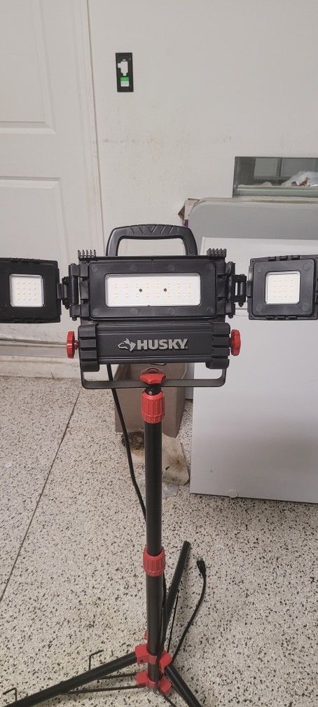Husky Spot Light