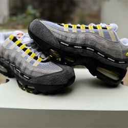 Undefeated x Nike Air Max 95 'Yellow'
