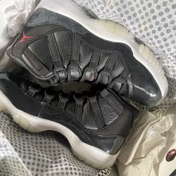 Jordan DS Dead stock 72 10 Jordan 11s XI Black Red Bred 