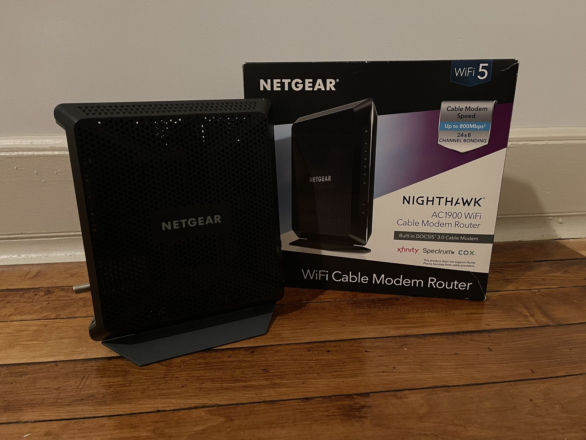 NetGear Nighthawk AC1900 Cable Modem Router