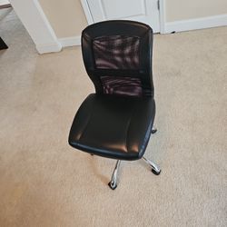 Black Desk Chair