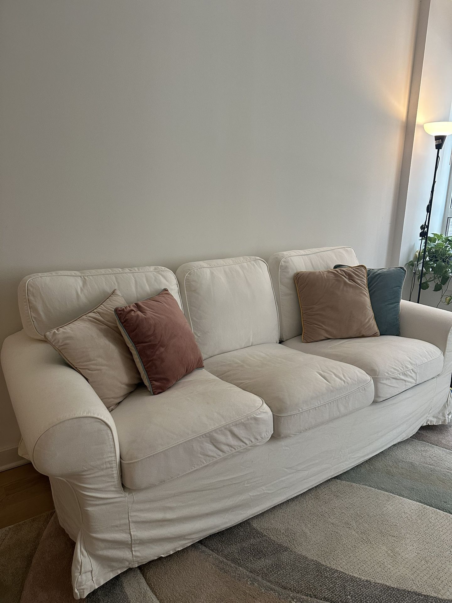 Ikea UPPLAND Sofa, Blekinge white