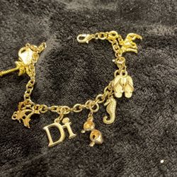 Ladies Bracelet With Charmes
