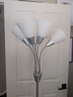 Floor lamp