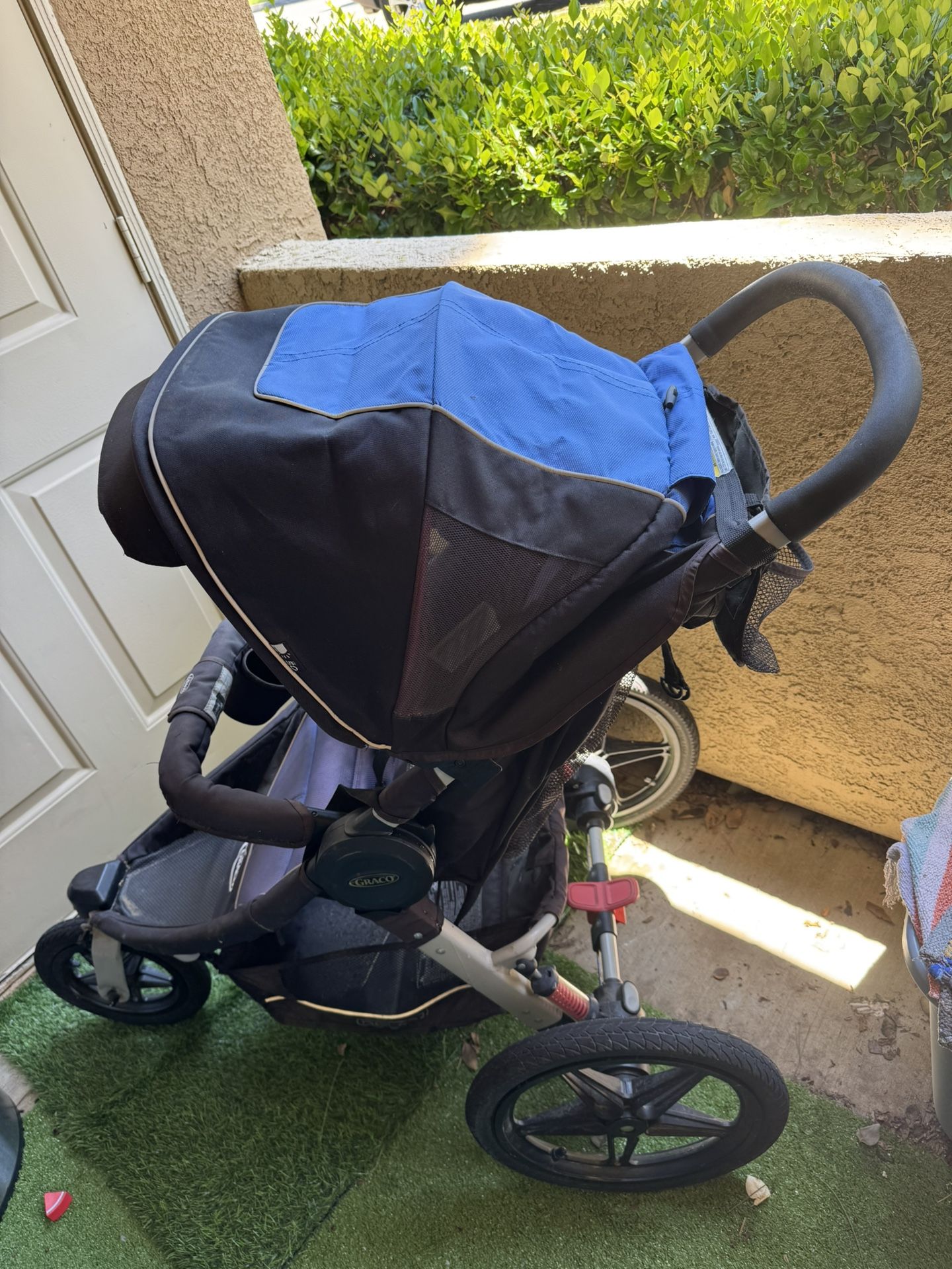 Graco Relay Jogger Stroller